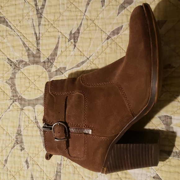 Lucky Brand brown Suede leather ankle boots sz 7.5 - Picture 2 of 11